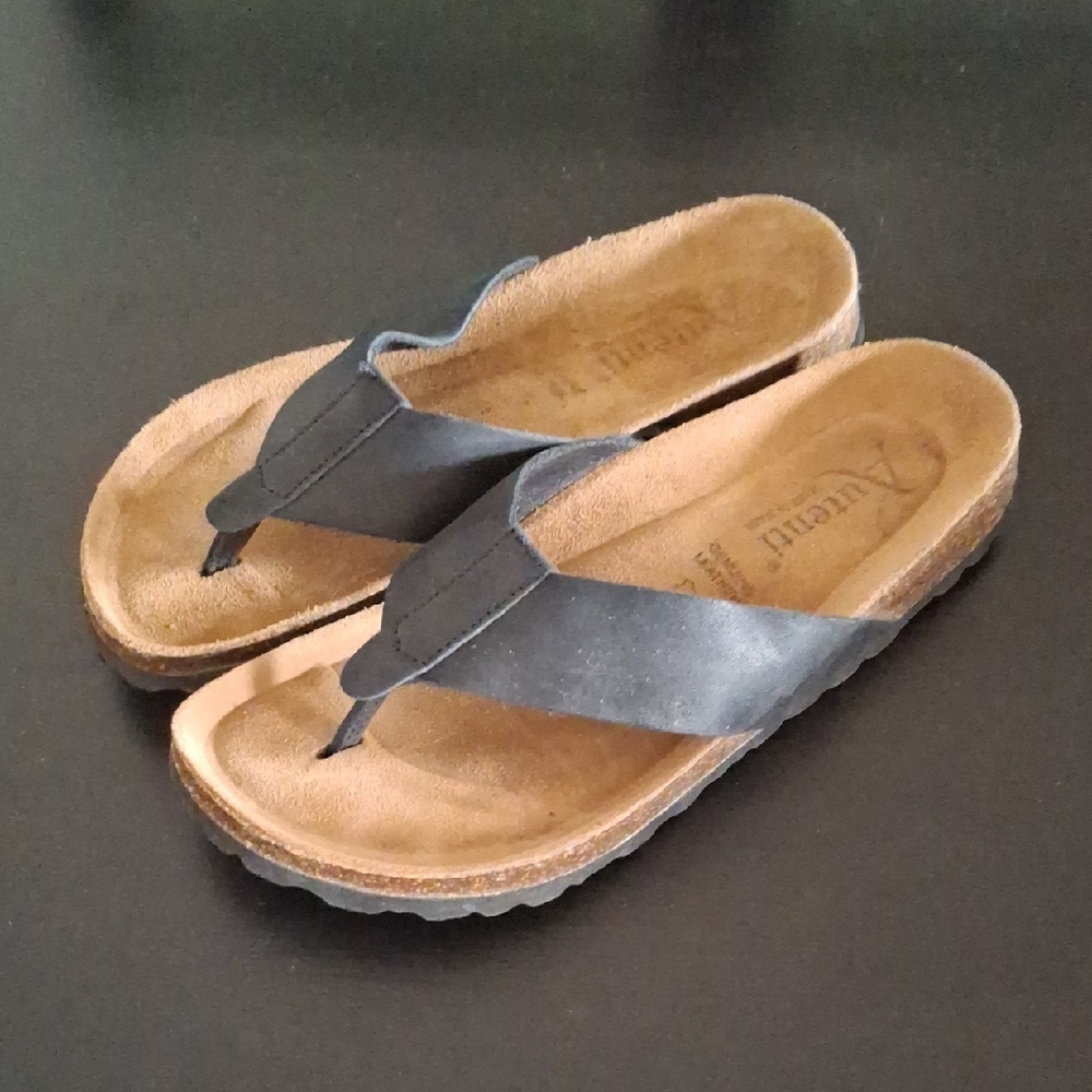 Autenti Made in Spain Black Leather Thong Sandals EU 41